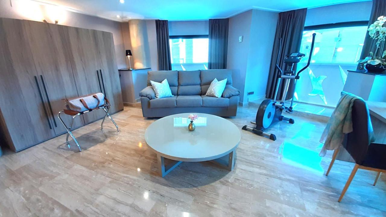 Hotel Nueva Plaza 말리아노 외부 사진