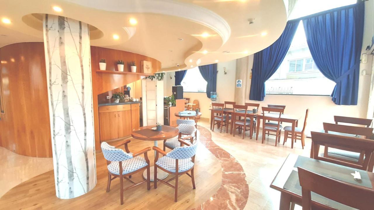Hotel Nueva Plaza 말리아노 외부 사진